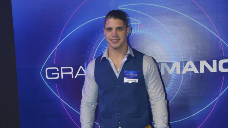 UB66NQZEWRBKVDPEYC5XYHDHHU