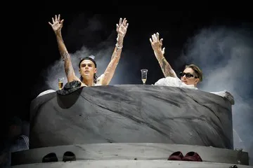 pKKmg4UXu_360x240__1