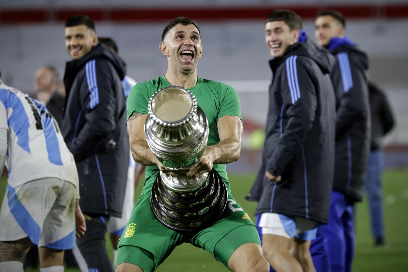 WhatsApp Image 2024-11-06 at 04.30.07