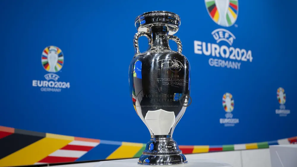 euro_trophy