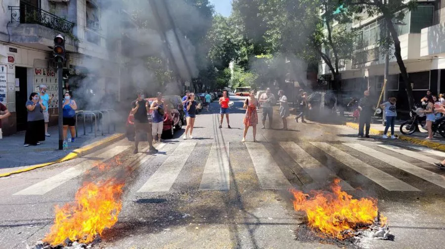 protestas-por-los-cortes-de-luz-en-caba-20211231-1292491
